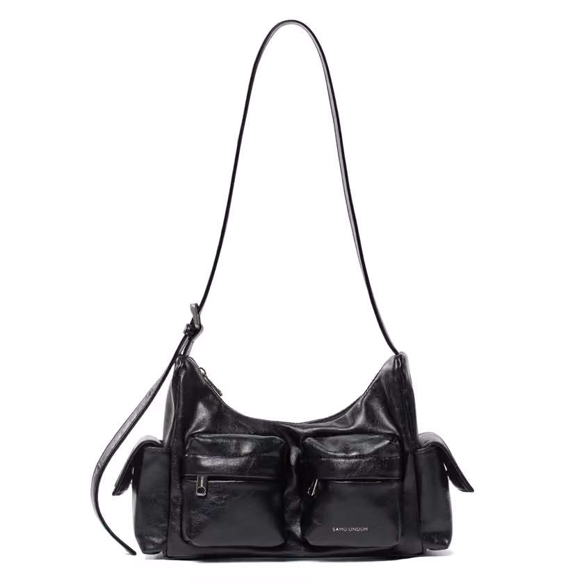 SAMO ONDOH Pocket Mug Bag M in veg black on a white background