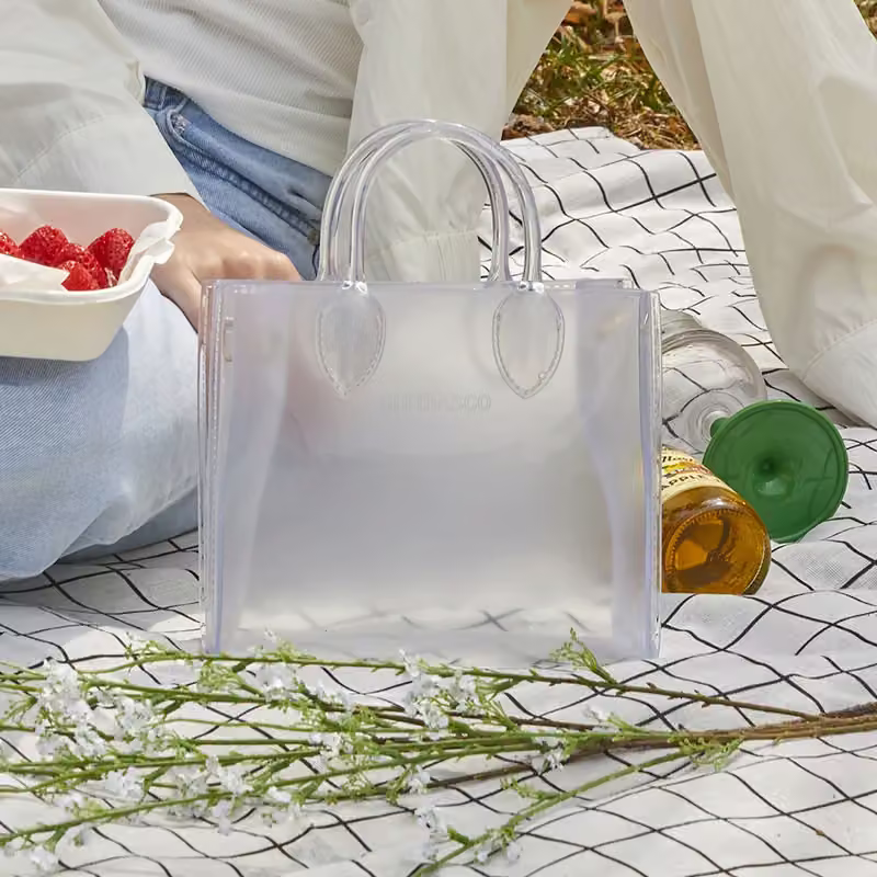 Chubasco MOOMA Bag · Crystal Clear — Crystal Clear