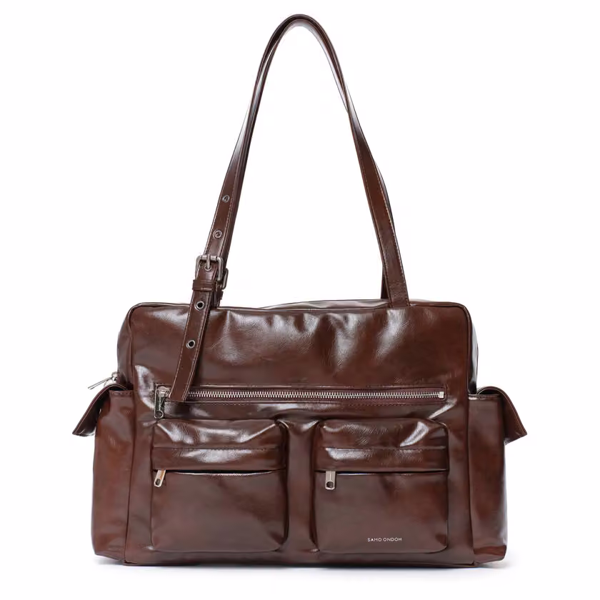 SAMO ONDOH Pocket Utility Bag L in vampire walnut on a white background