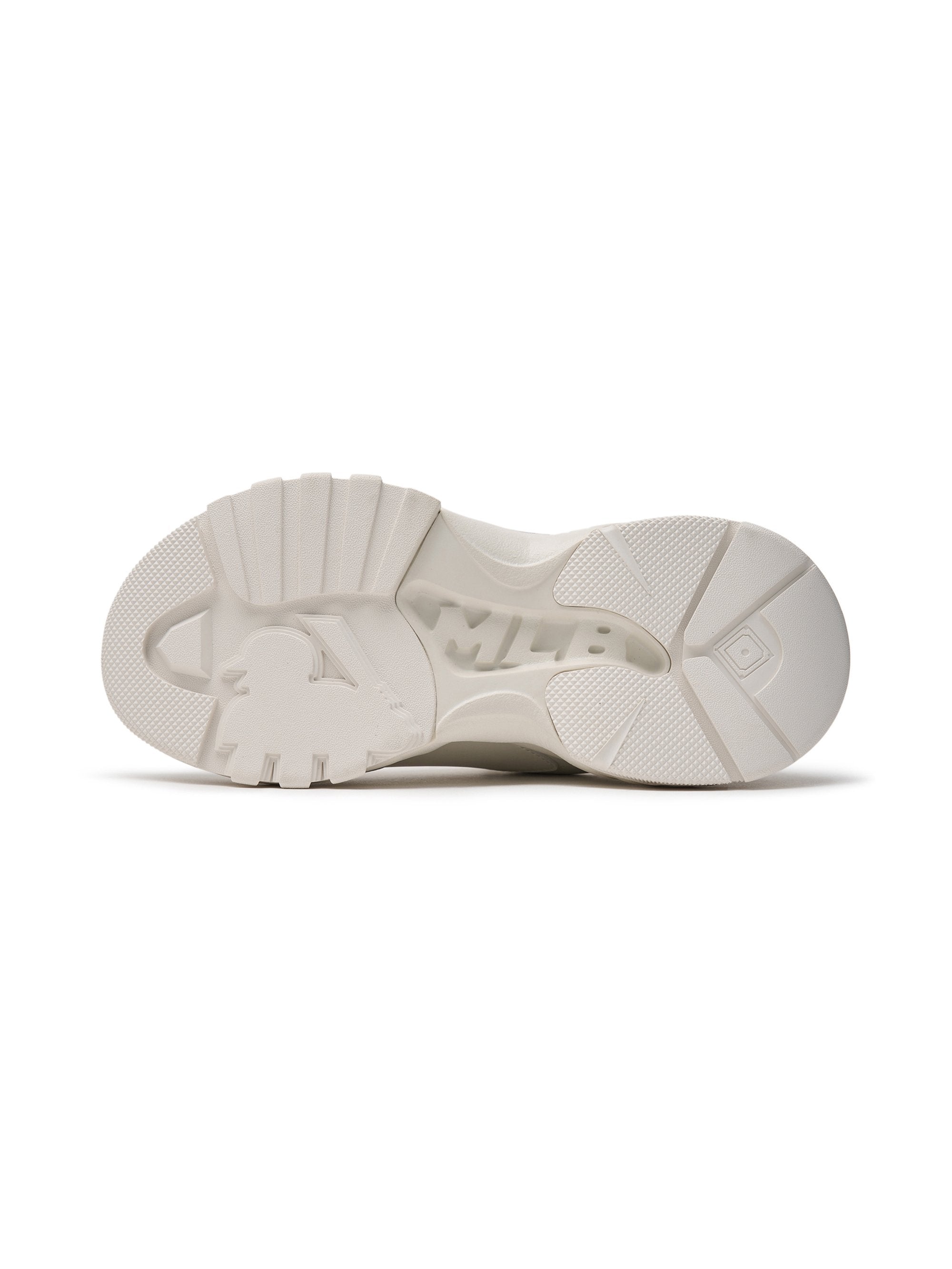 MLB Bigball Chunky A in Ivory — outsole tread